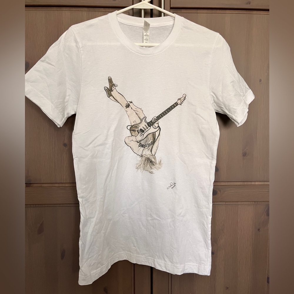Size small original artwork featuring Kurt Cobain/Nirvana t-shirt
